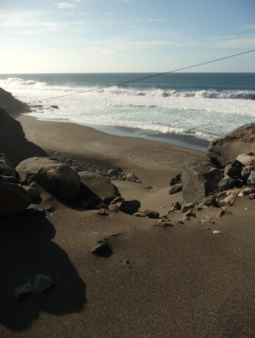 plage de sable noir.png